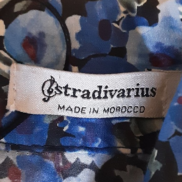 Stradivarius Blue Floral Blouse, Statement Sleeves, Tie at Collar NWOT Small - Picture 14 of 16
